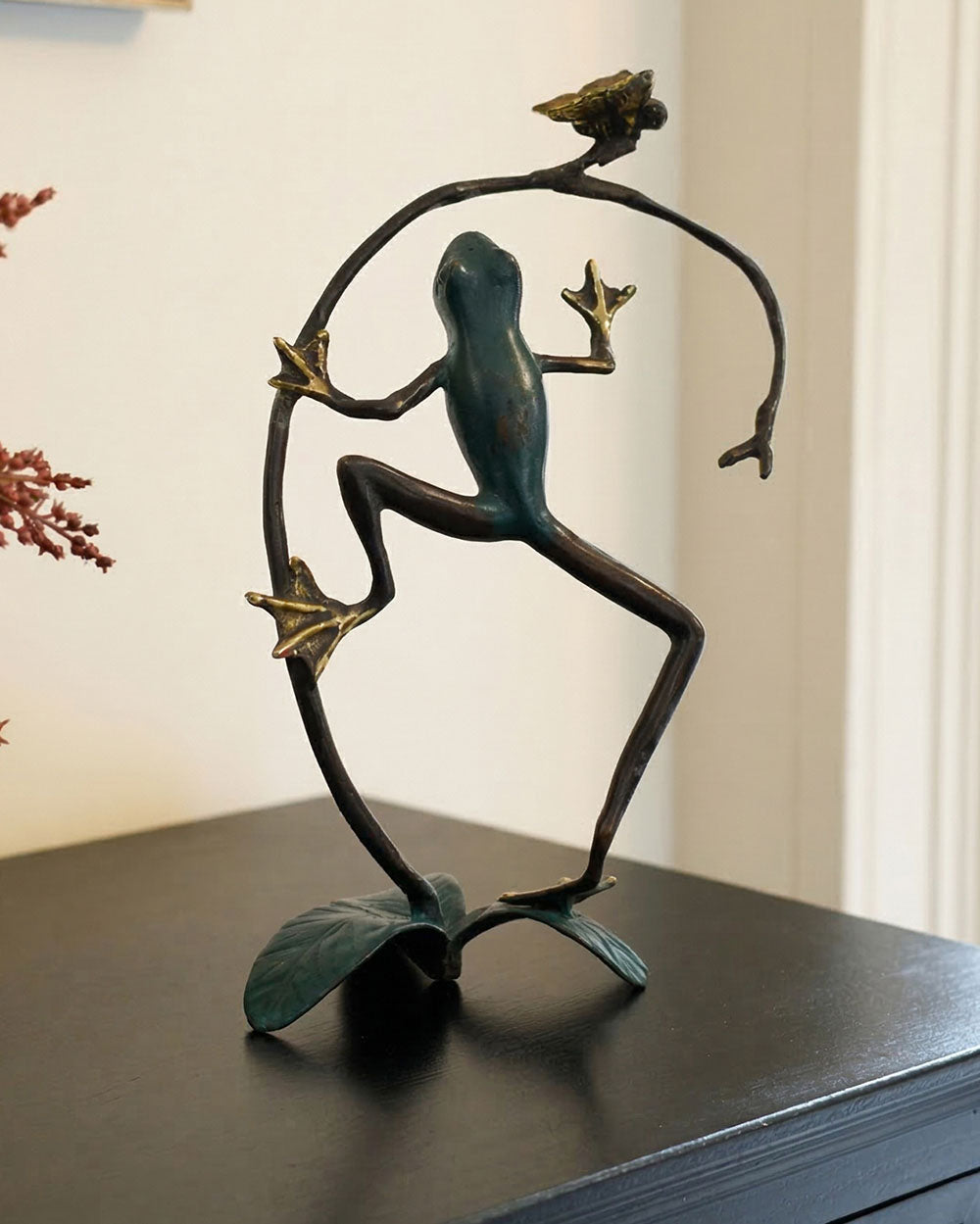 Bronze Canopy Climber Tree Frog