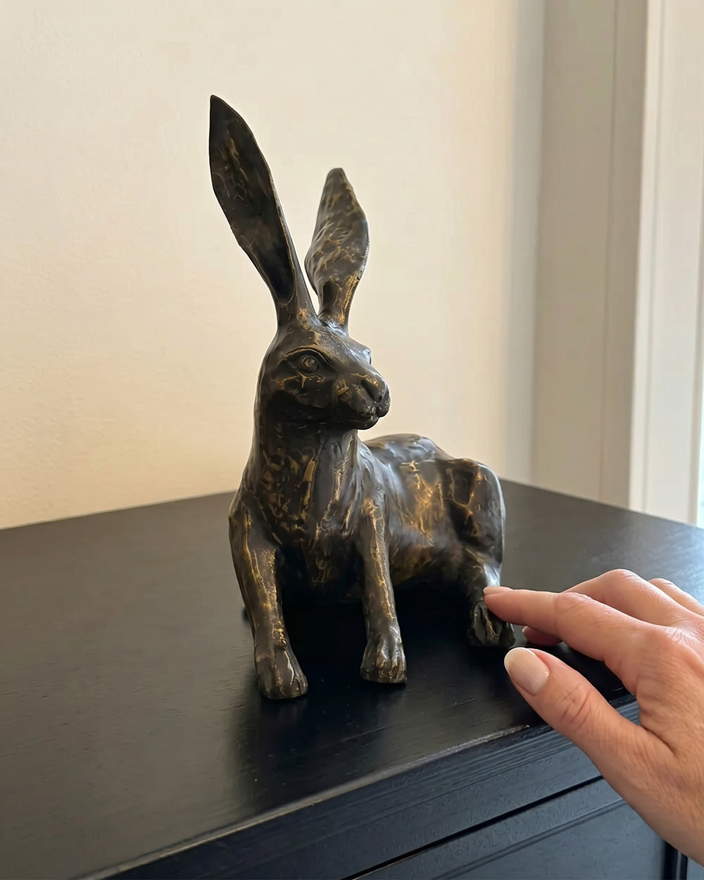 Scale Of The Bronze Everard Listening Hare
