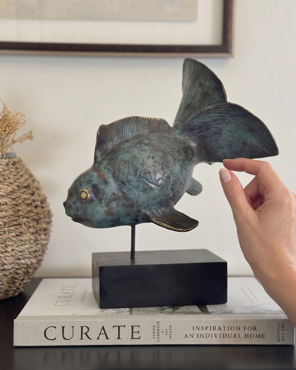 Scale Of The Bronze Komorebi Fantail