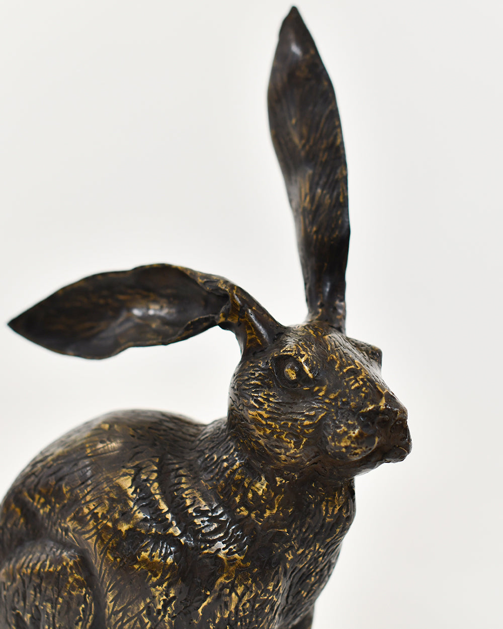 Close Up Of The Bronze Oberon Watchful Rabbit Ornament