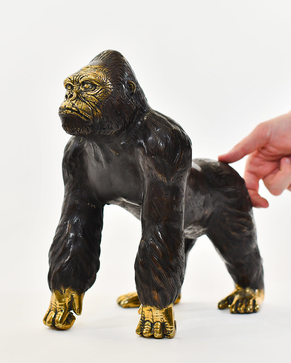 Scale Of The Bronze Gorilla Sculpture