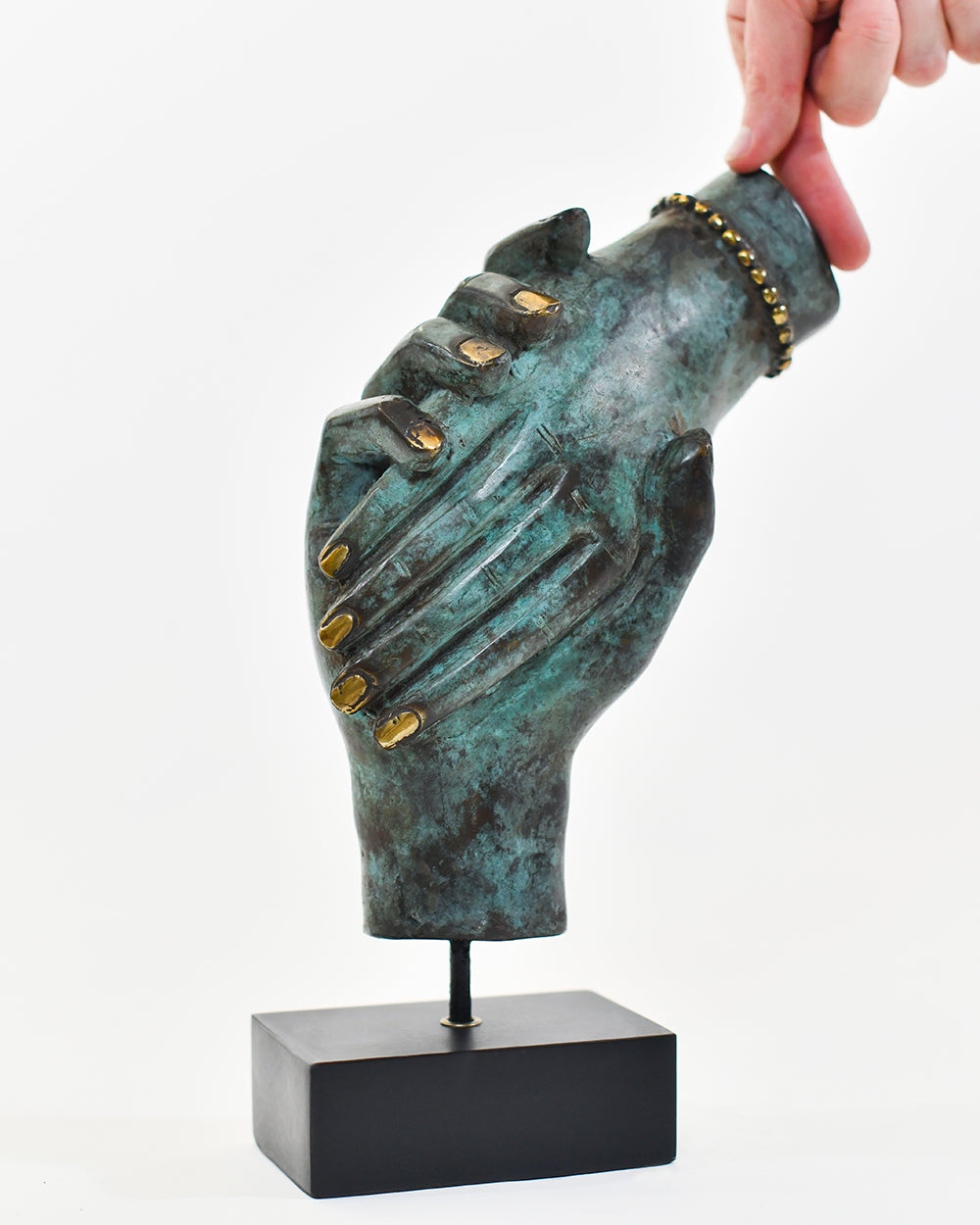 Scale Of The Bronze Kindred Hands Decoration