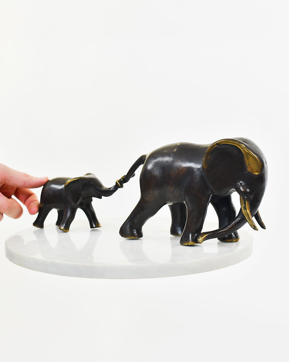 Scale Of The Bronze Meridian Elephant Family Home Decoration