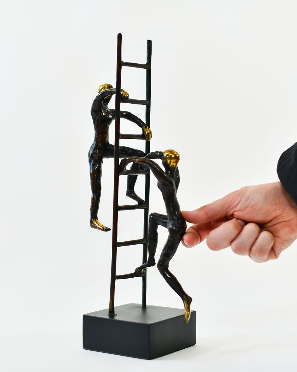 Bronze Rise Up Together To Scale