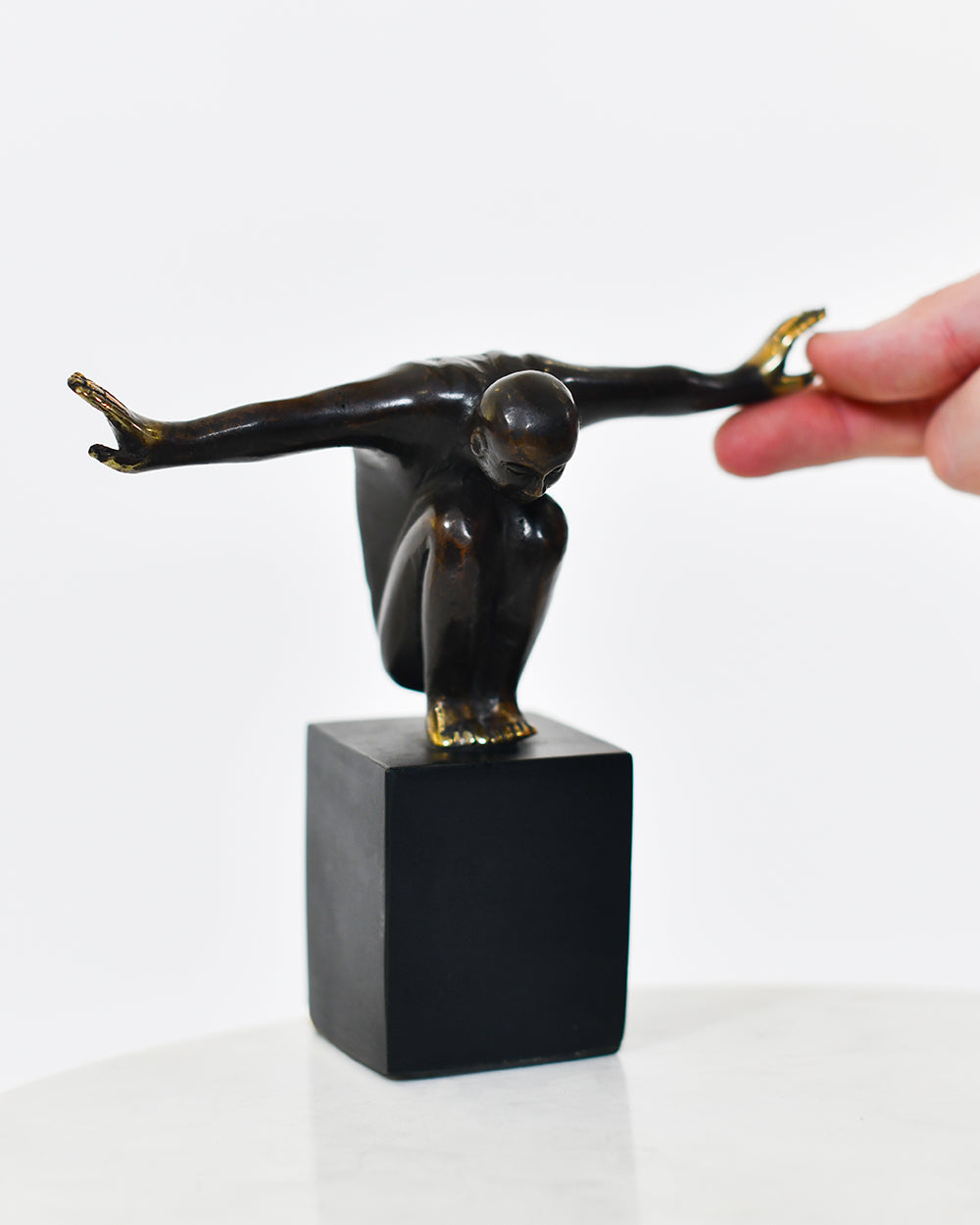Scale Of The Decorative Bronze Equilibrium Diver