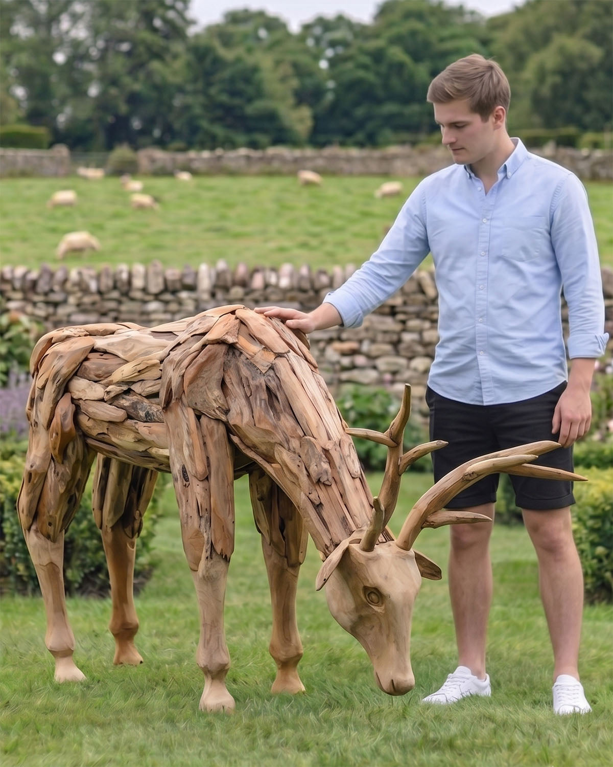 Scale Of The Wooden Stag Garden Sculpture To Scale